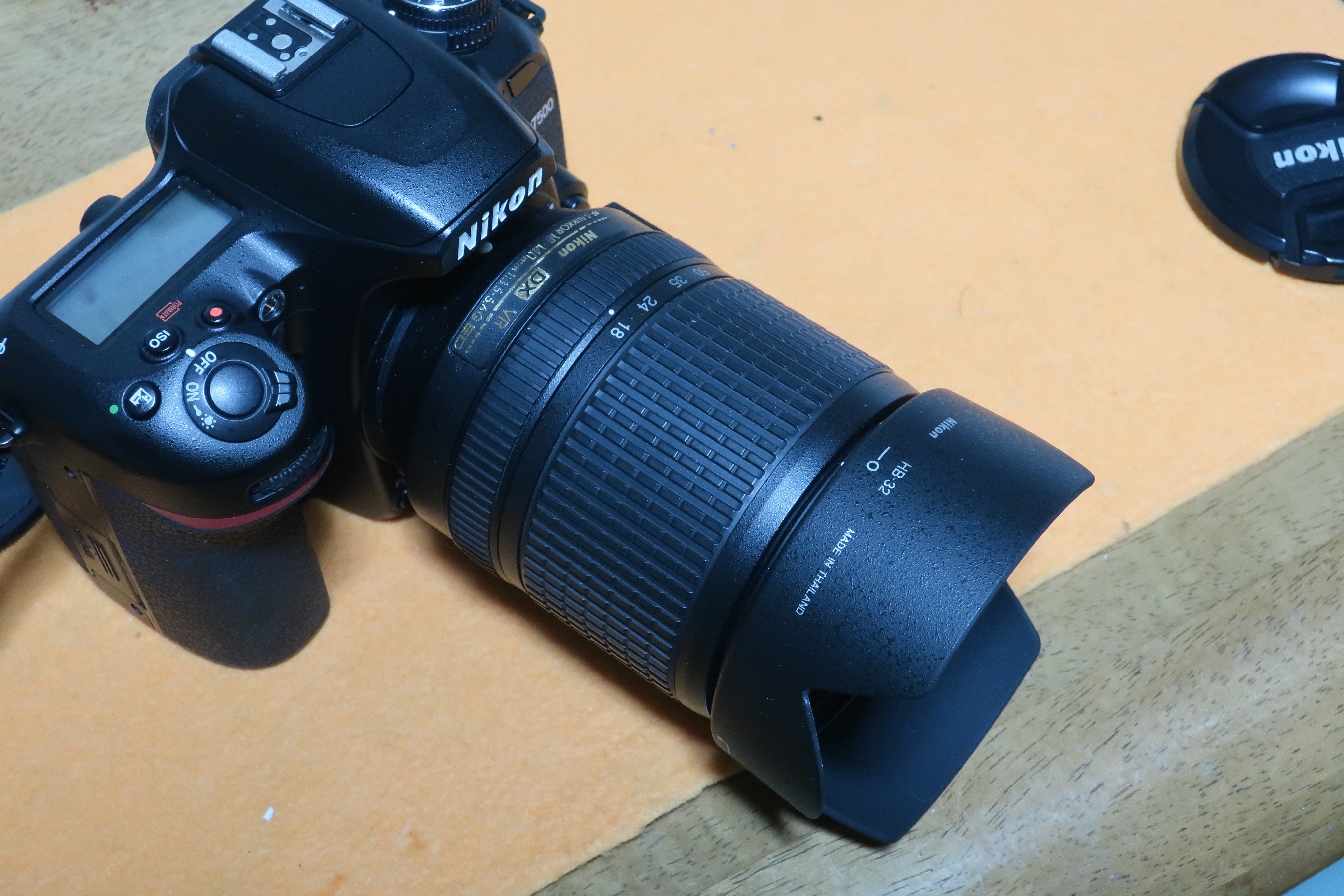 【中古】Nikon バヨネットフード HB-32 Nikon HB-32 バヨネットフード、4レンズ対応