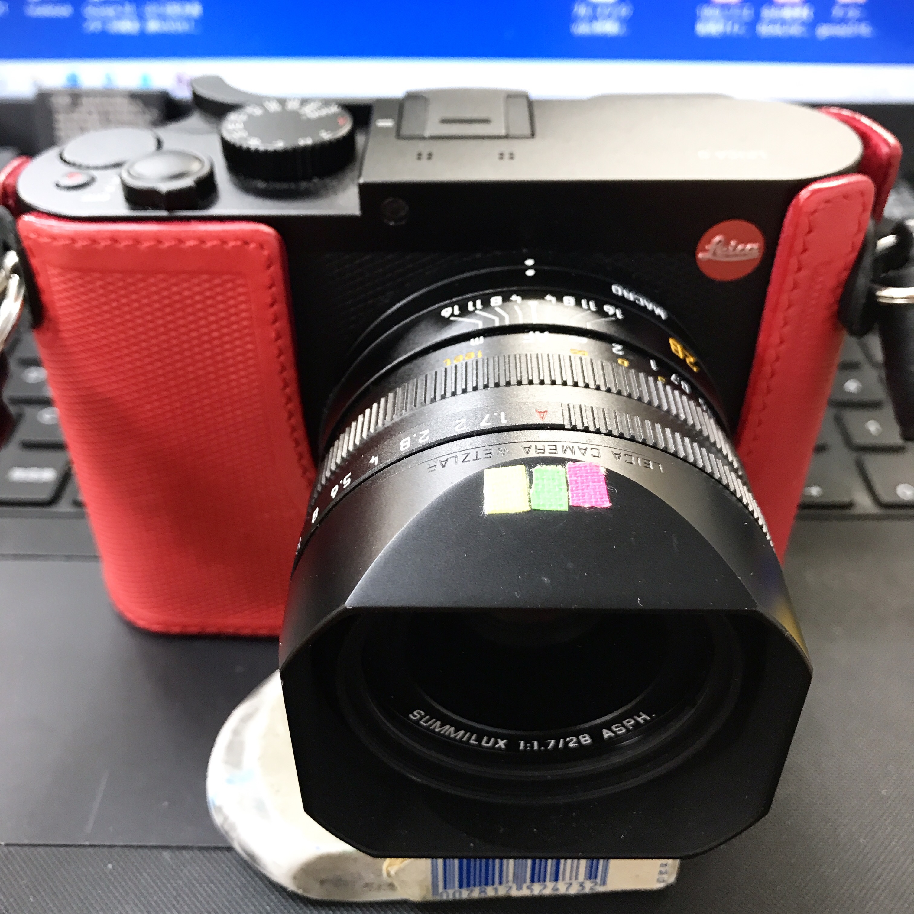 LEICA - ライカ Leica Q Typ116  予備バッテリー レザープロテクター付き 中古)Leica (ライカ) レザープロテクター Q(Typ116)用 レッド