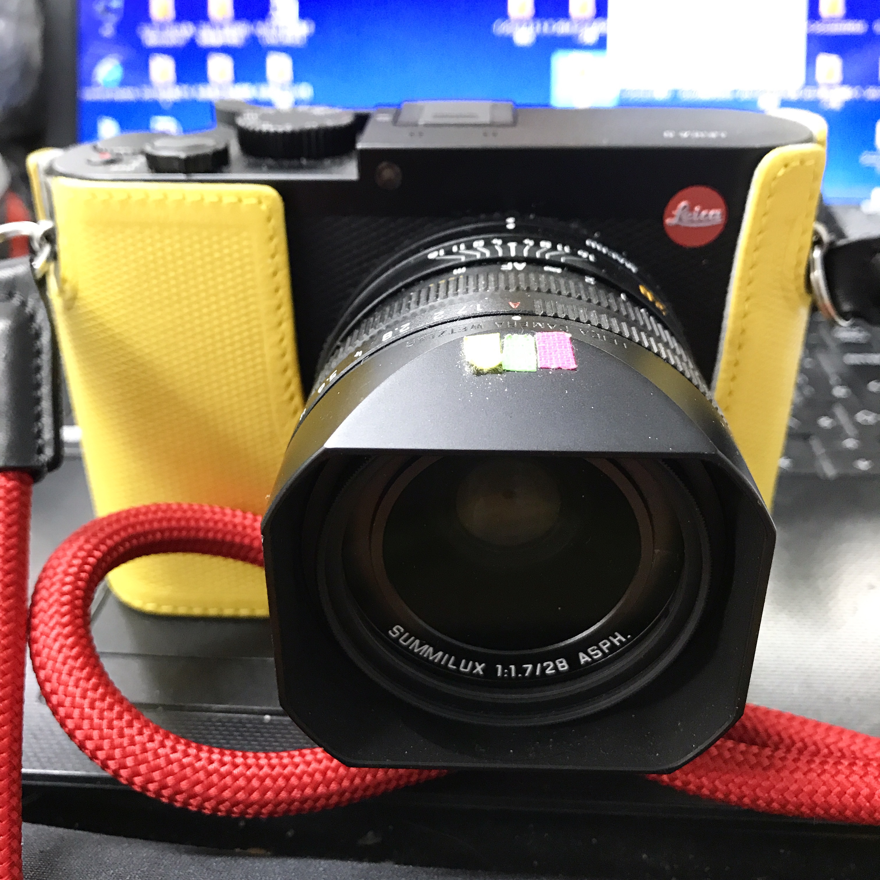 LEICA - 中古✳︎ライカQ✳︎Leica✳︎プロテクター✳︎ケース✳︎ 中古)Leica (ライカ) レザープロテクター Q(Typ116)用 レッド