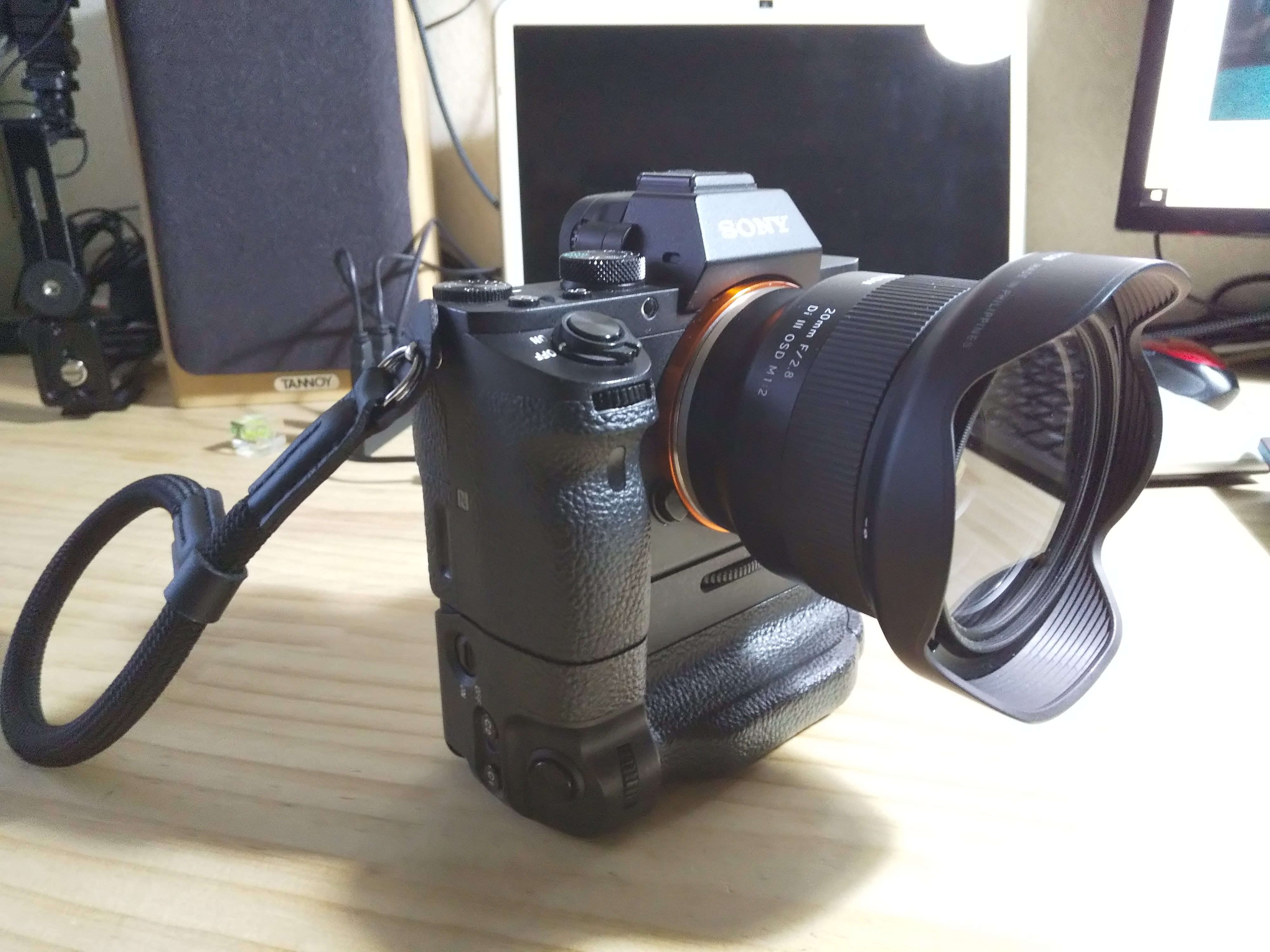 中古)SONY (ソニー) 縦位置グリップ VG-C2EM（商品ID