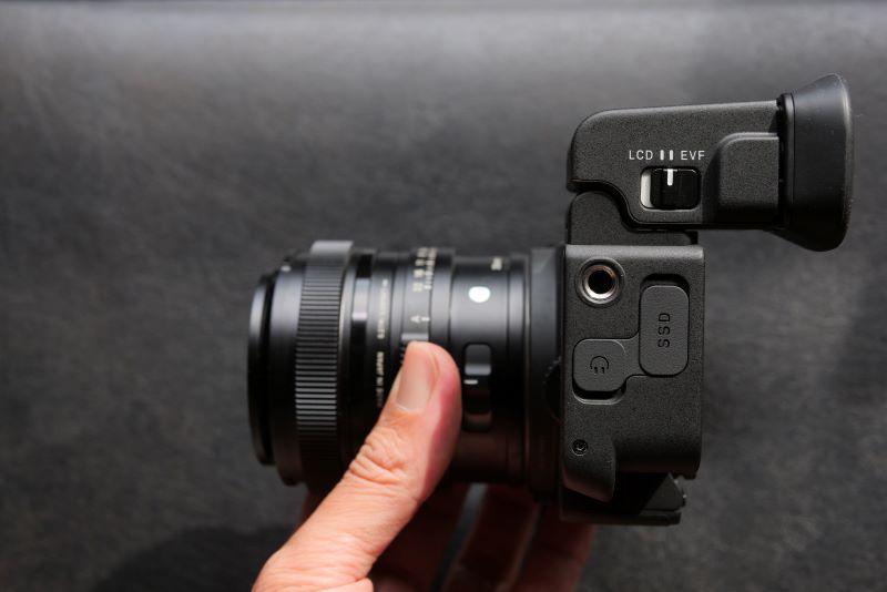 EVF-11 Electronic Viewfinder - SIGMA UK