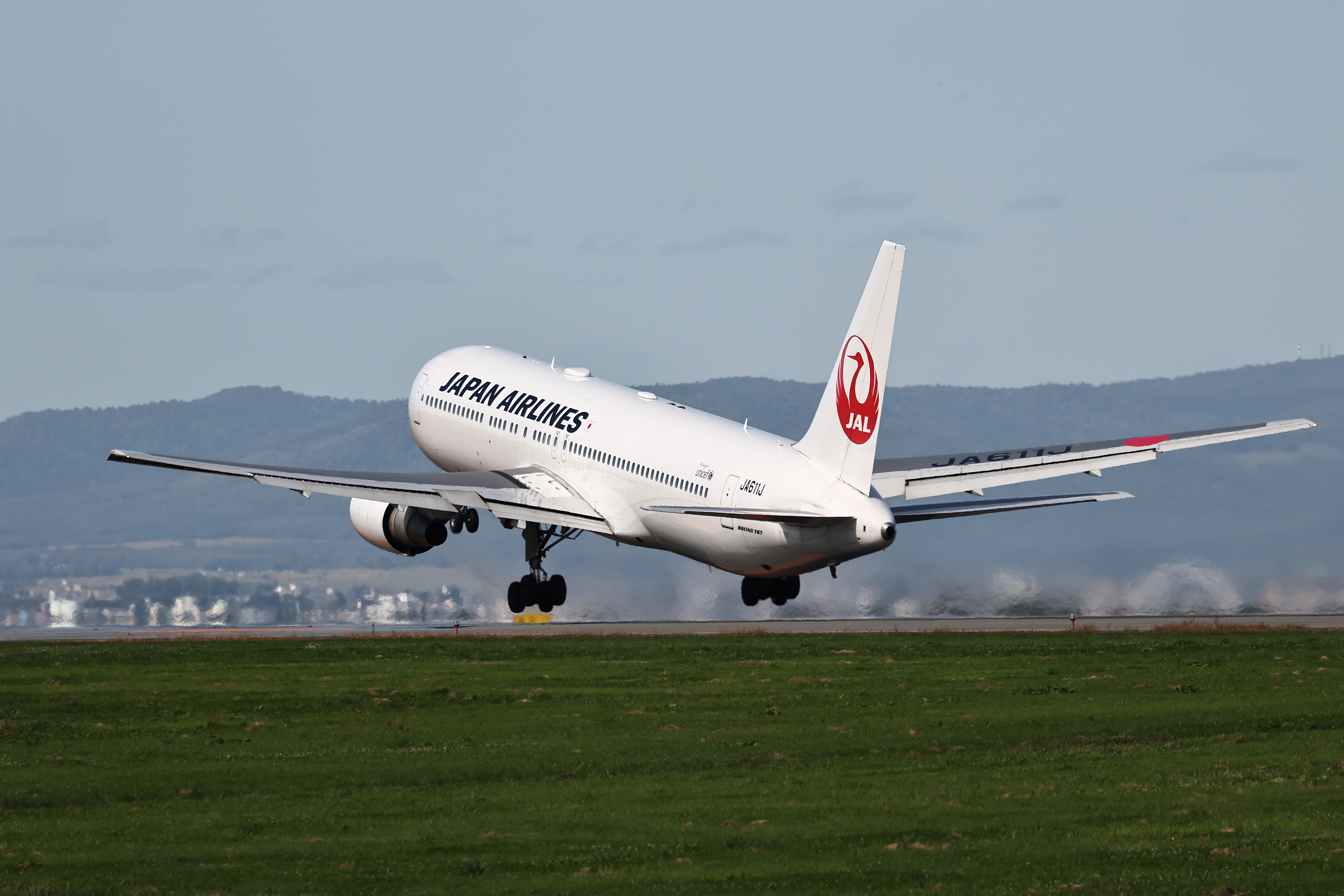 Canon RF100-400mm F5.6-8 IS USM レンズ 箱無し コミュレビ」「エブリバディ・コンシェルジュ」｜マップカメラ