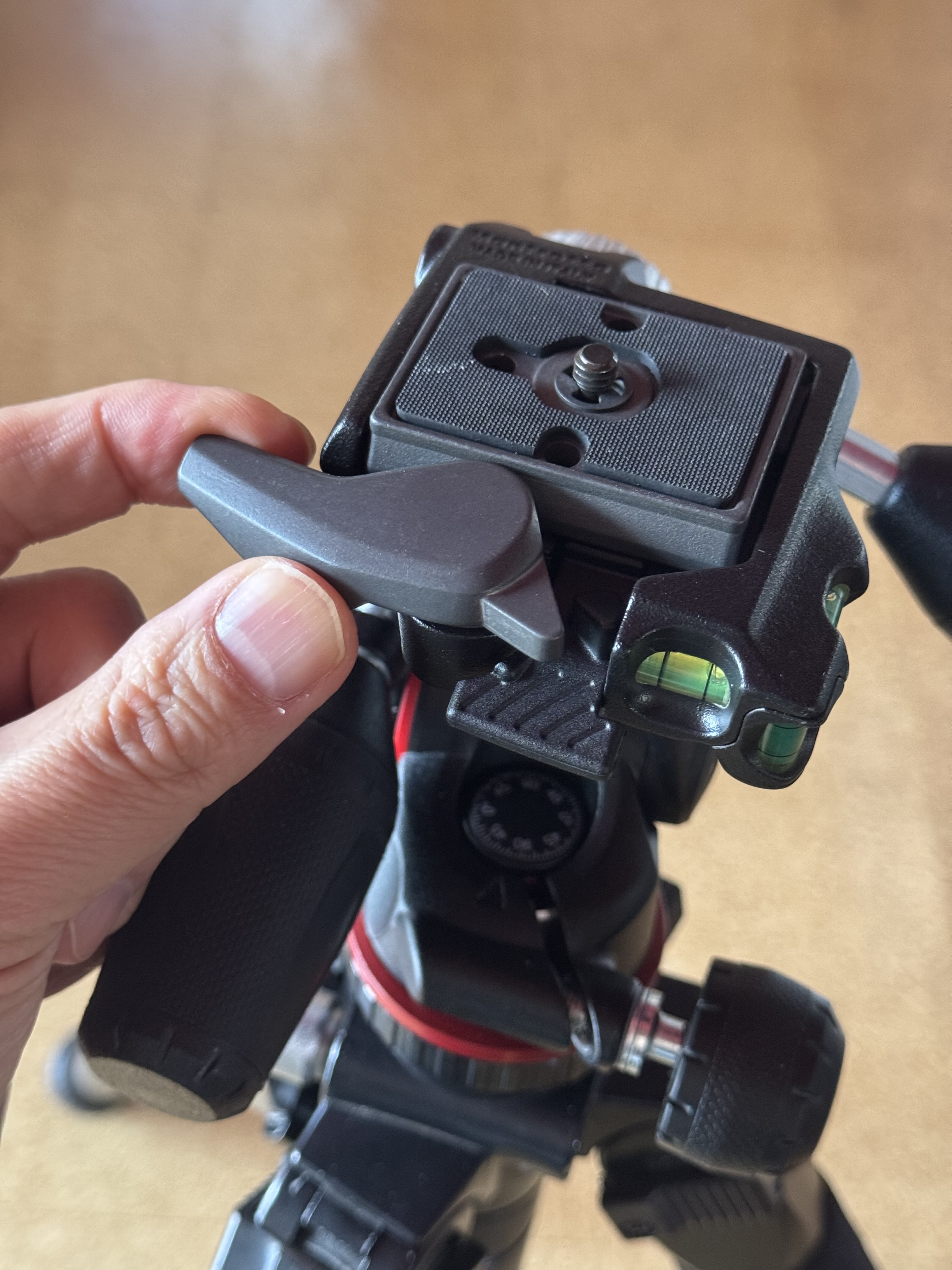 新品)Manfrotto (マンフロット) X-PRO3ウェイ雲台 クイック