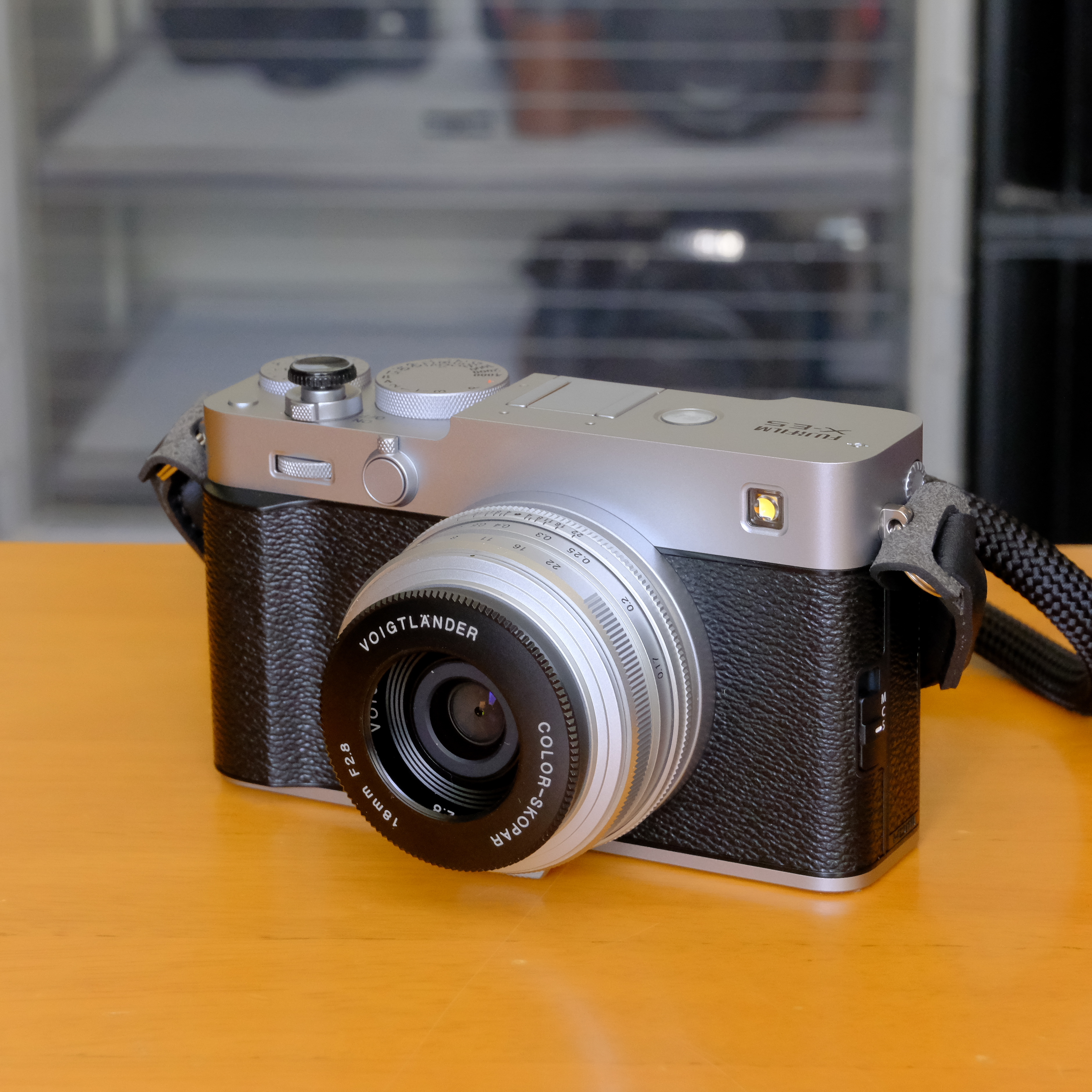 新品)Voigtlander (フォクトレンダー) COLOR-SKOPAR 18mm F2.8