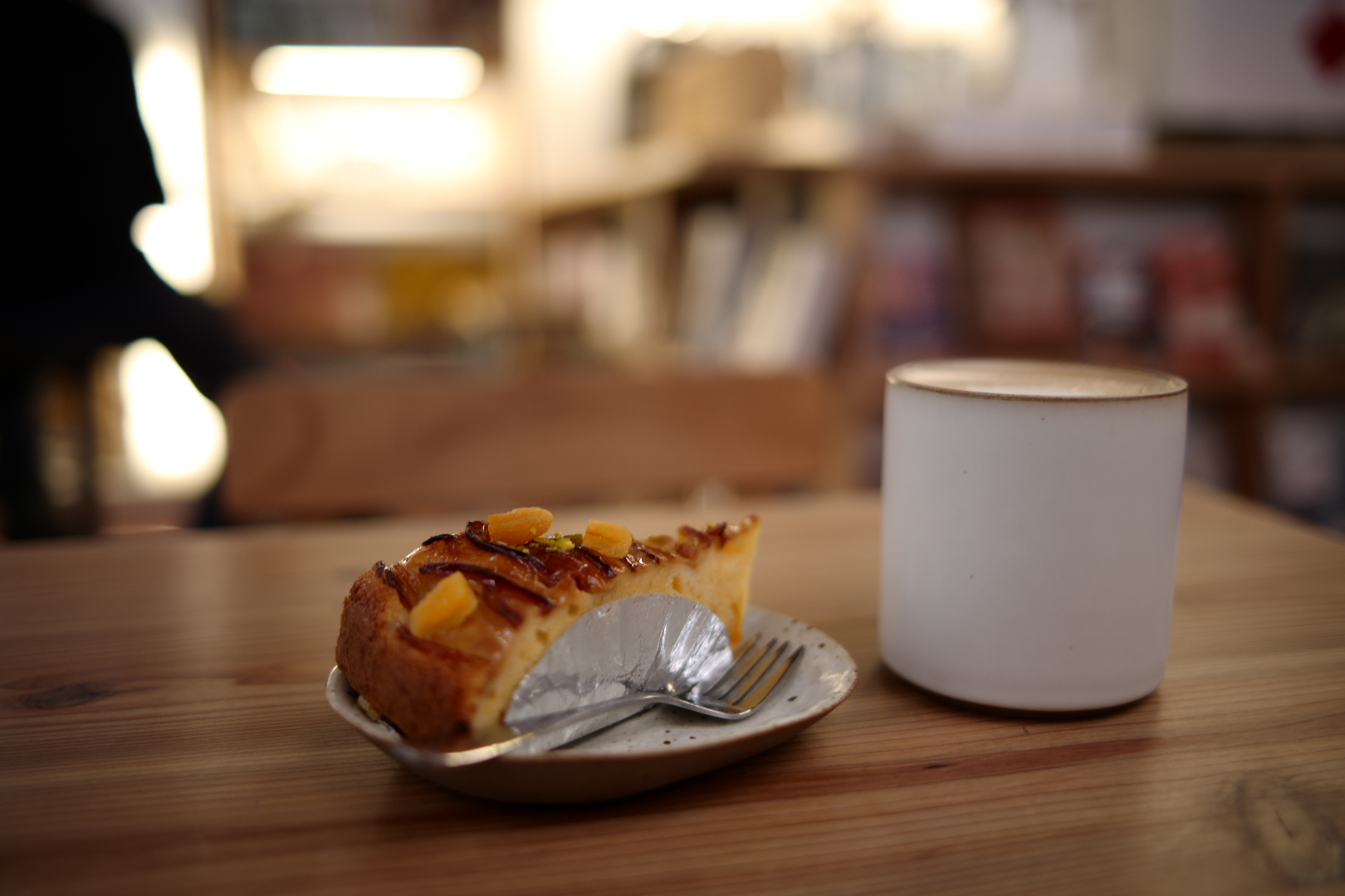 WALTZ 完全生産限定盤 -白盤- コミュレビ」「エブリバディ・コンシェルジュ」｜マップカメラ｜日本