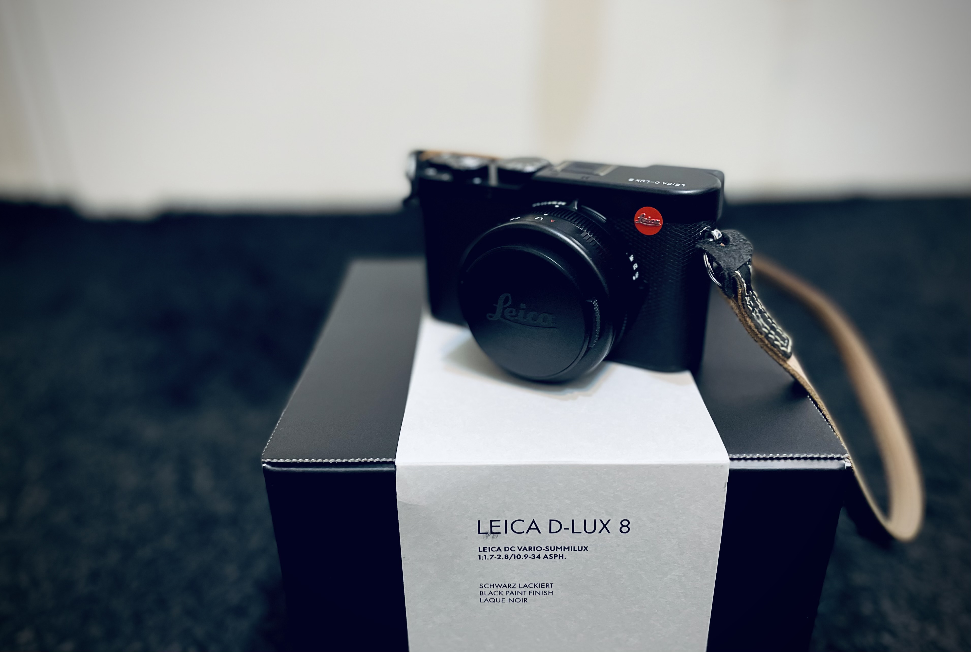 新品)Leica (ライカ) D-LUX8（商品ID：4548182191919）詳細ページ