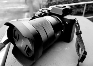 新品)SONY (ソニー) Vario-Tessar T* FE 16-35mm F4 ZA OSS SEL1635Z