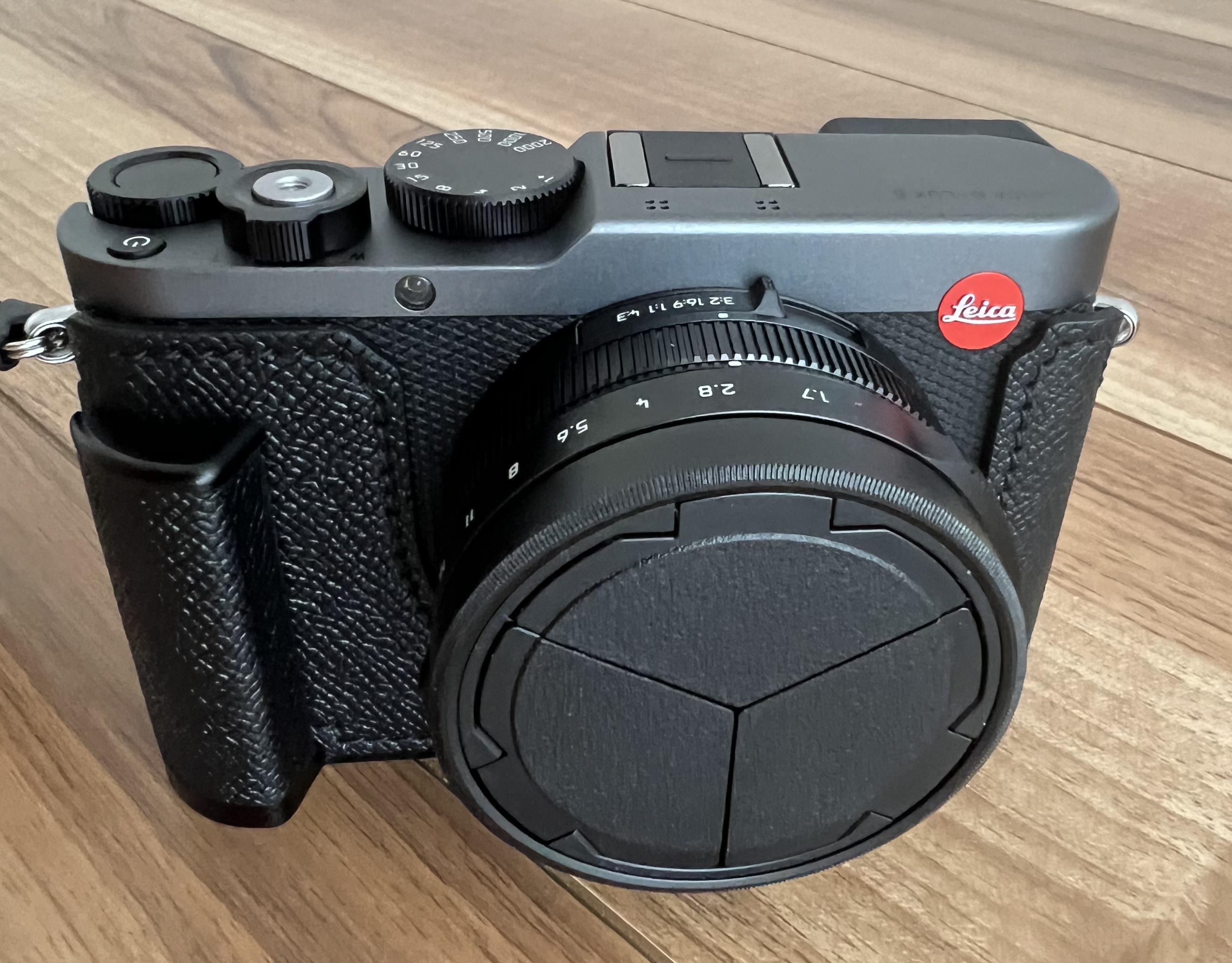 新品)Leica (ライカ) D-LUX用オートレンズキャップ ブラック（商品ID