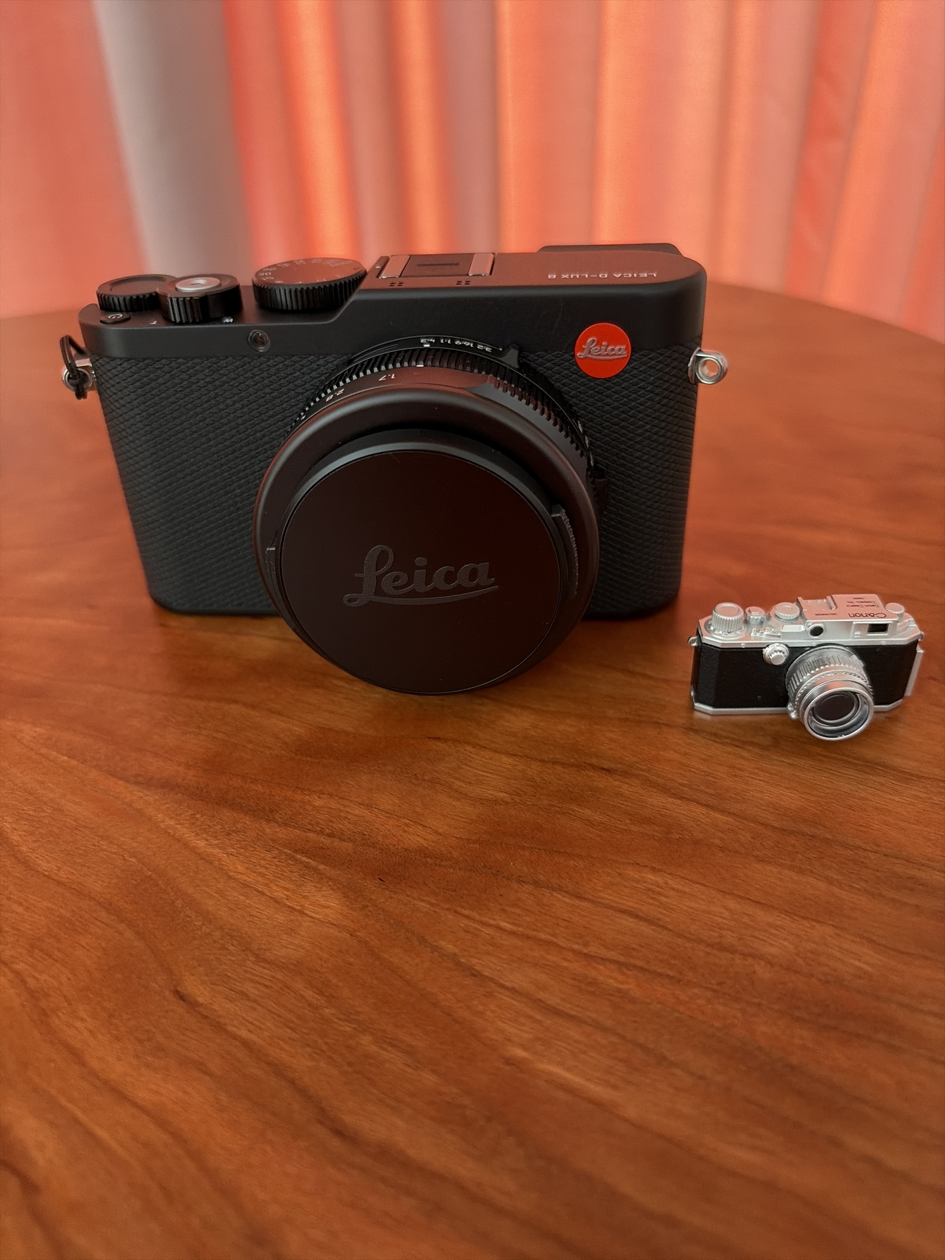 新品)Leica (ライカ) D-LUX8（商品ID：4548182191919）詳細ページ
